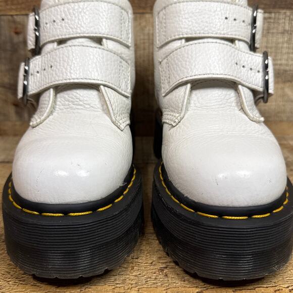Dr. Martens Devon Heart Leather Platform Ankle Boots Booties White Size 7 - Picture 3 of 13